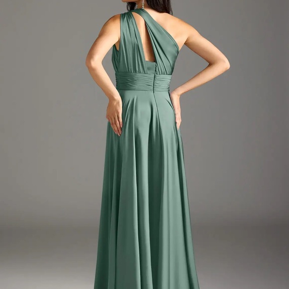 Bridesmaids Dress, one shoulder - Picture 2 of 2